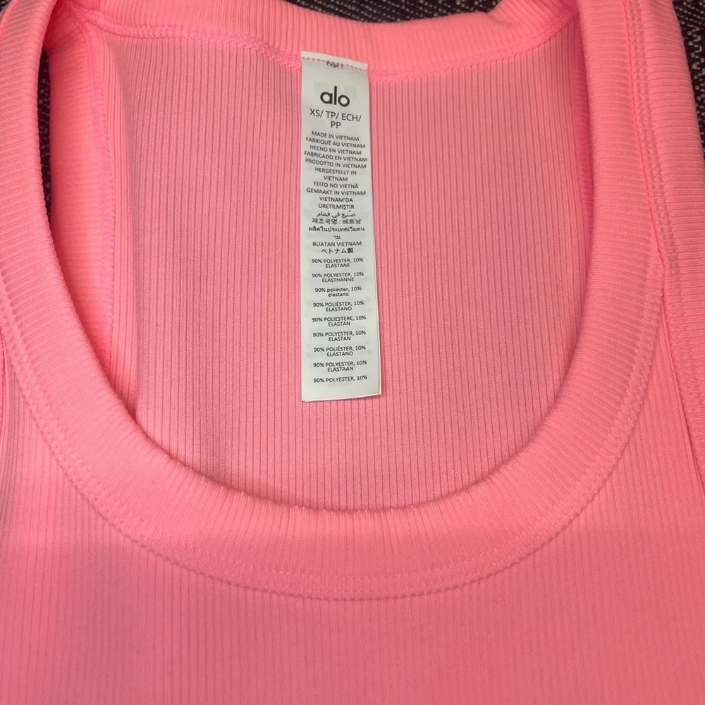 Pink Ribbed Tank Top - Picture 5 of 5